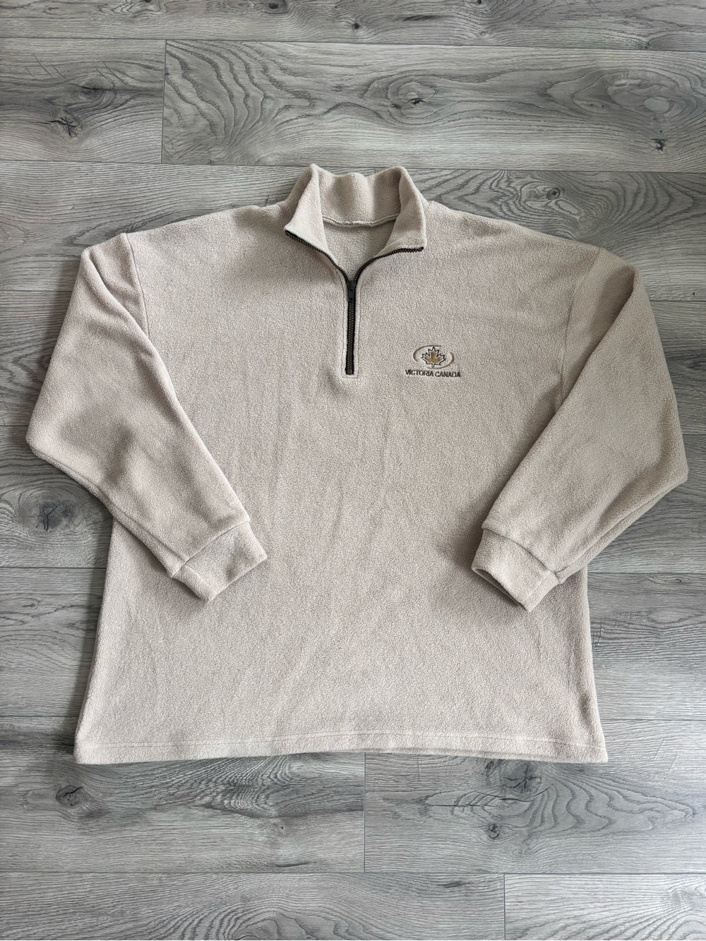 Vintage Victoria Canada Quarter Zip - Men's Fleece Pullover XL